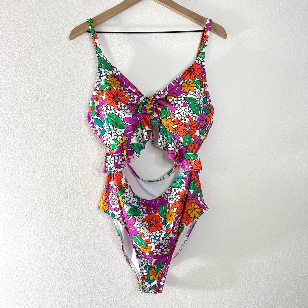 NEW Hurley Floral Ruffle Cutout One Piece Swimsuit Size 1X